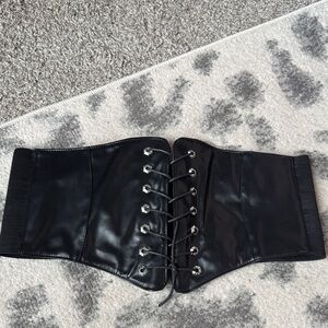 Spirit Halloween Costume Accessory- Tie up corset black large/XL